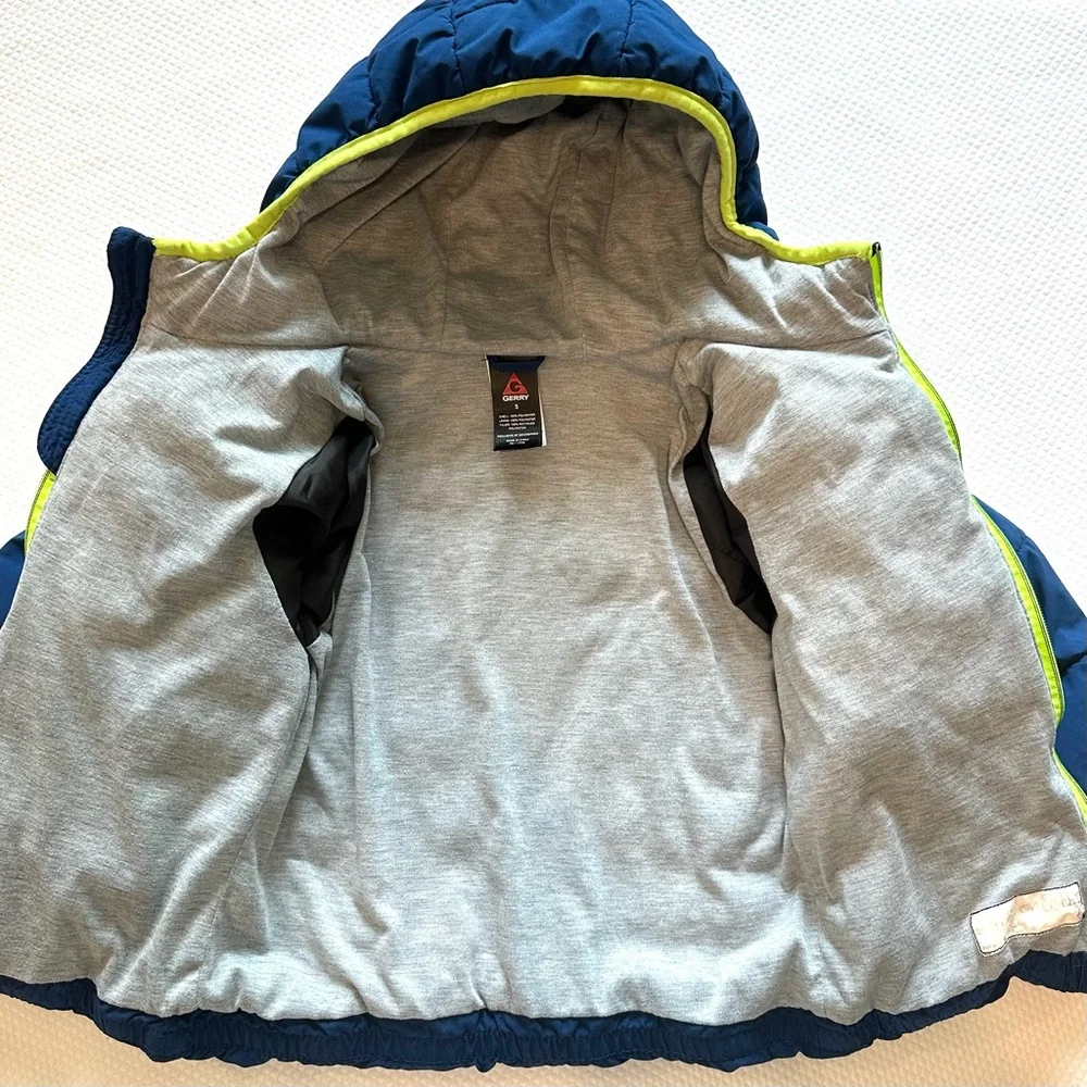Gerry Kids‎ 5T Puffer Jacket Outside Activities School Everyday Cozy Coat